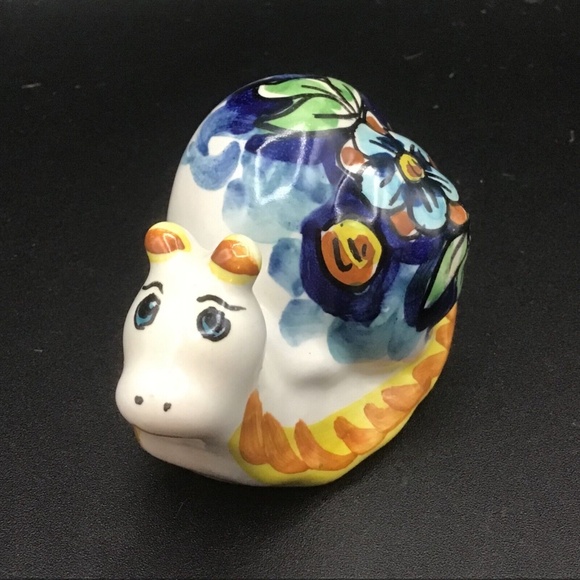 Italian ceramic Small Caltagirone Snail Figurine Signed Marilena R - Picture 2 of 8